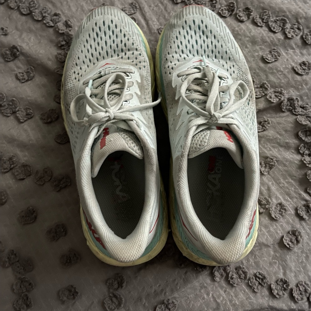 Hoka Clifton 7,